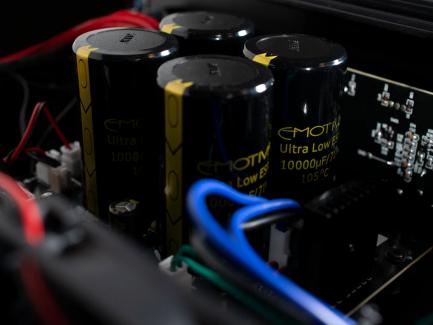 Усилитель мощности Emotiva BasX A3+